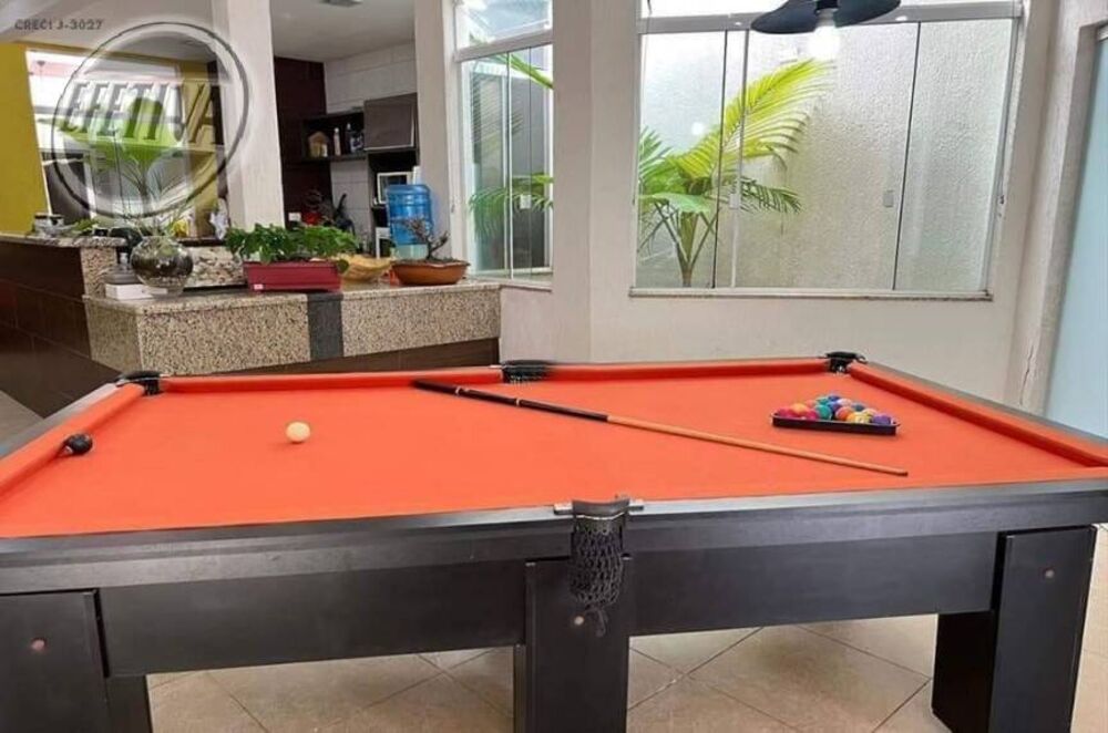 Casa à venda com 4 quartos, 300m² - Foto 4