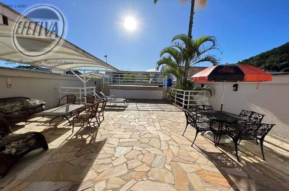 Casa à venda com 4 quartos, 300m² - Foto 7