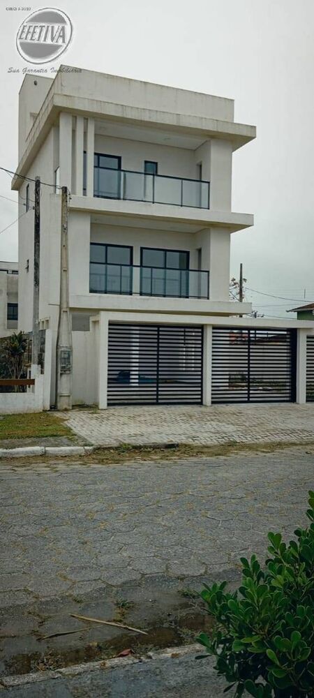 Casa, 3 quartos, 197 m² - Foto 1