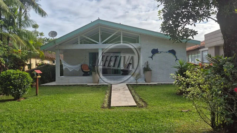 Casa, 4 quartos, 199 m² - Foto 1