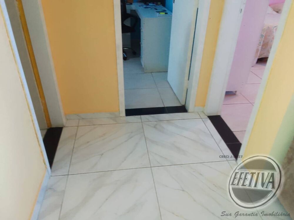 Casa à venda com 3 quartos, 72m² - Foto 6