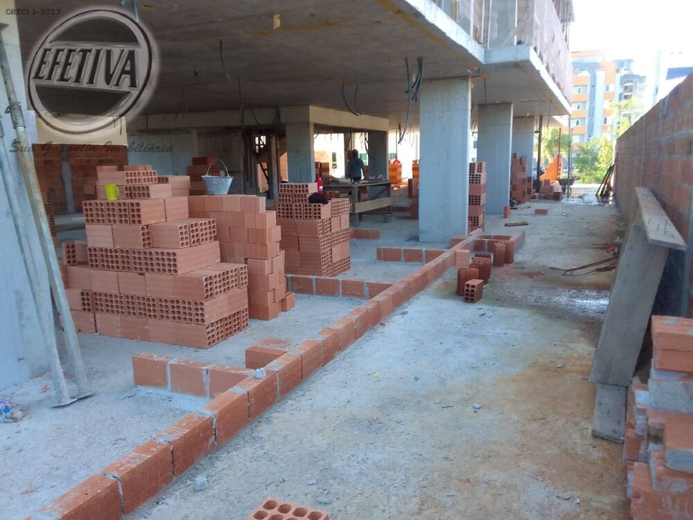 Apartamento à venda com 3 quartos, 78m² - Foto 2
