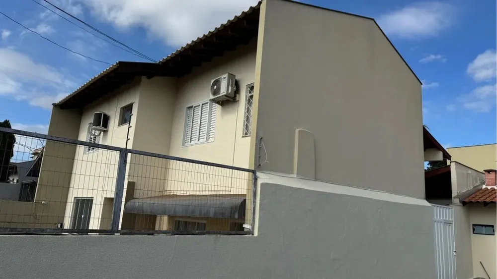 Casa, 5 quartos - Foto 1