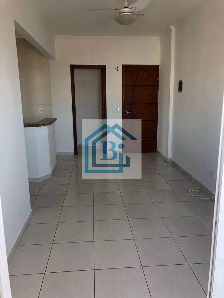 Apartamento à venda com 2 quartos, 64m² - Foto 2