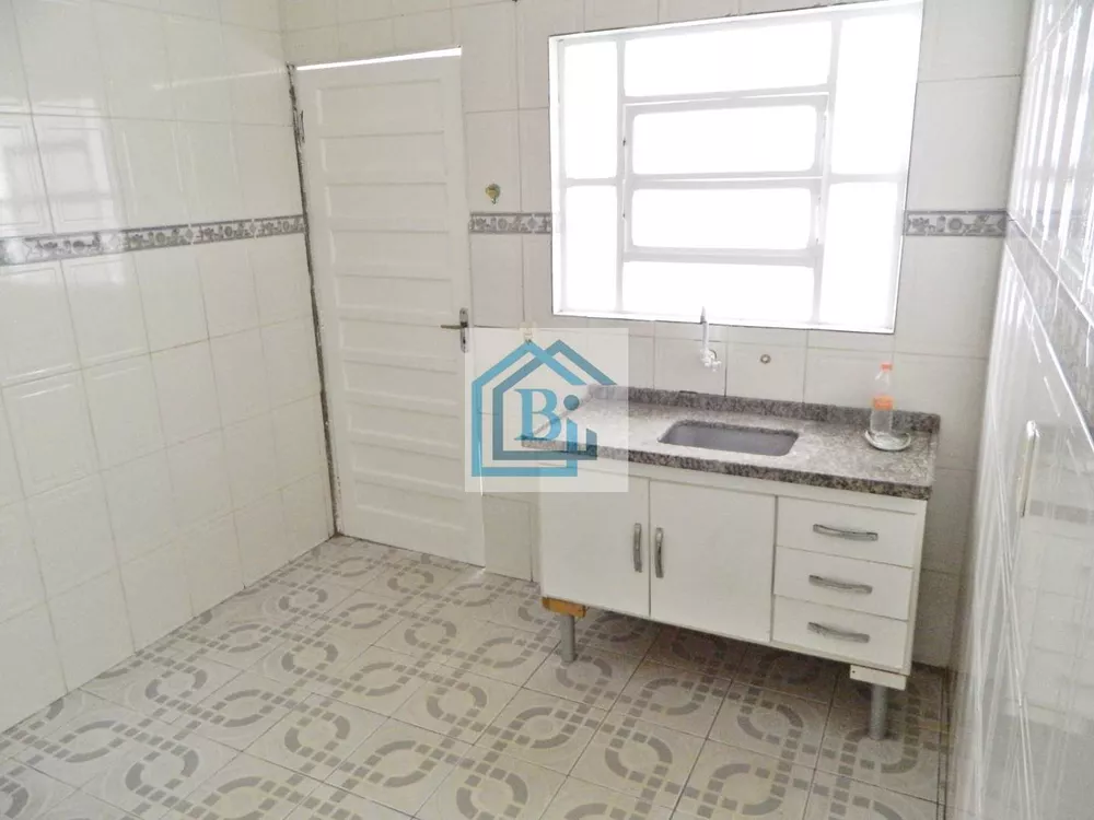 Casa à venda com 2 quartos, 110m² - Foto 11