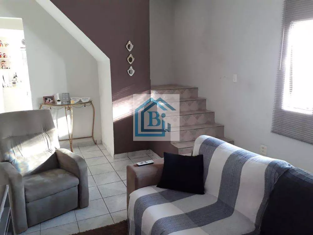 Sobrado à venda com 3 quartos, 80m² - Foto 3