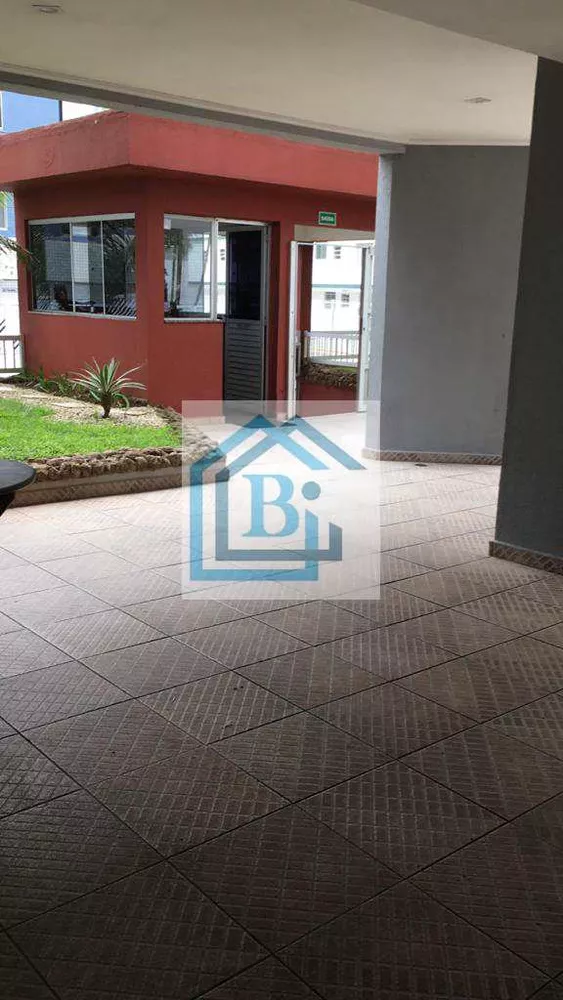 Apartamento à venda com 3 quartos, 79m² - Foto 2