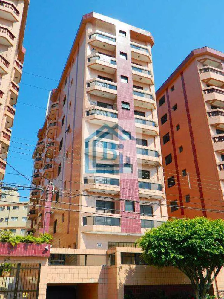 Apartamento à venda com 2 quartos, 68m² - Foto 2