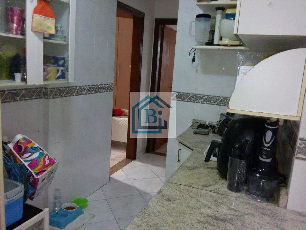 Cobertura à venda com 2 quartos, 120m² - Foto 3