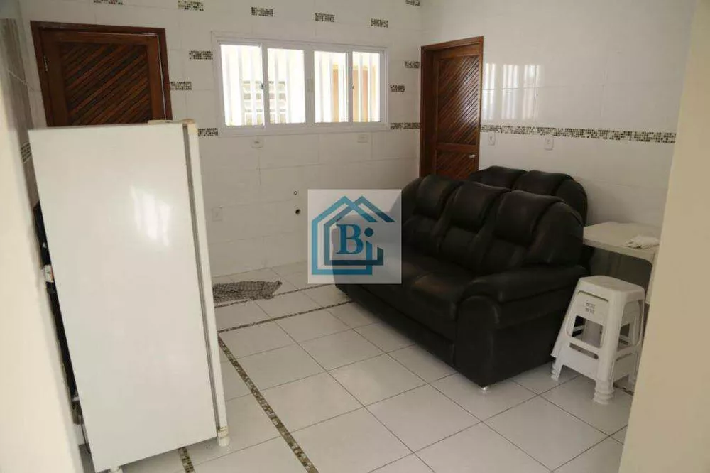 Casa à venda com 3 quartos, 220m² - Foto 8