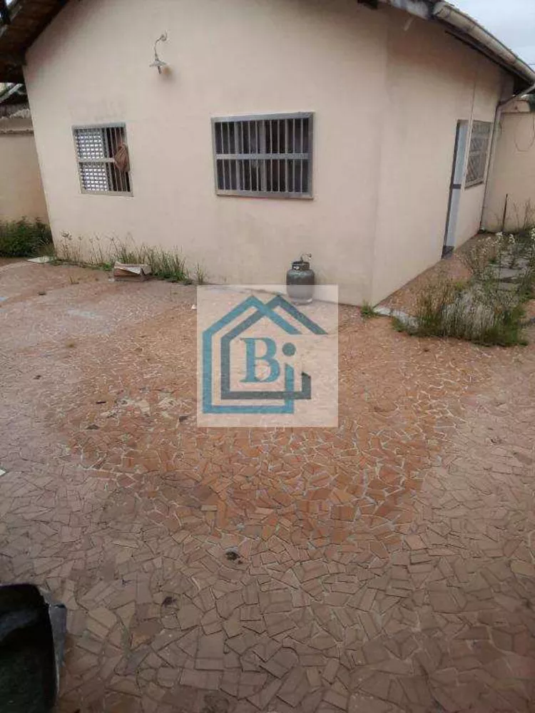 Casa à venda com 2 quartos, 100m² - Foto 5