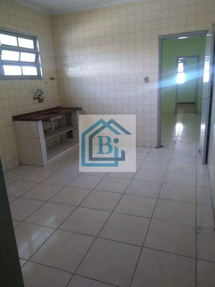 Casa, 2 quartos, 200 m² - Foto 2