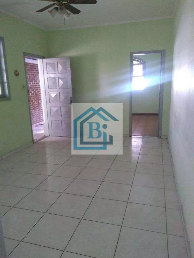Casa, 2 quartos, 200 m² - Foto 3
