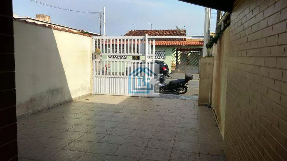 Sobrado à venda com 5 quartos, 130m² - Foto 2