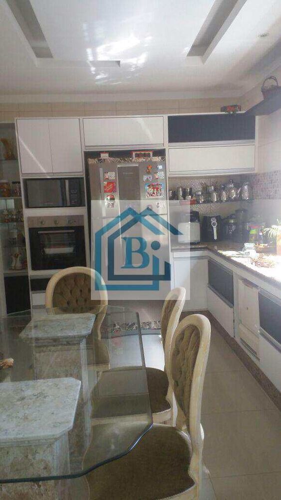 Casa, 2 quartos, 180 m² - Foto 8