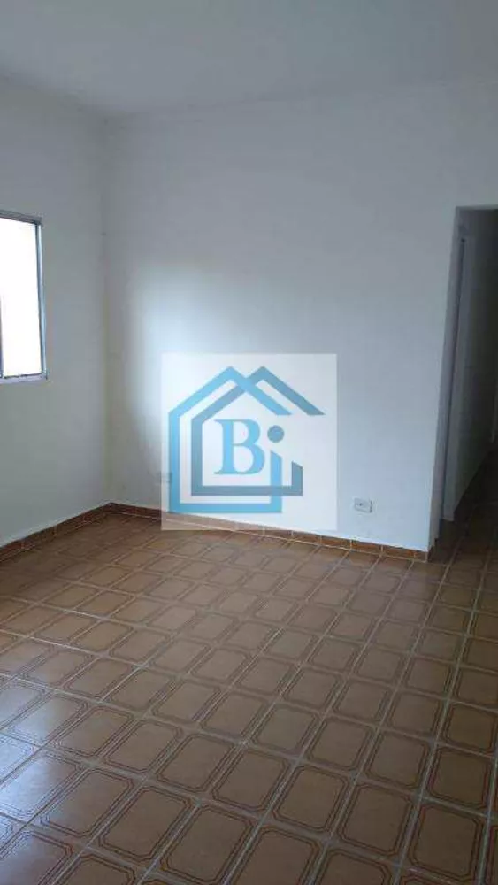 Casa à venda com 2 quartos, 75m² - Foto 3