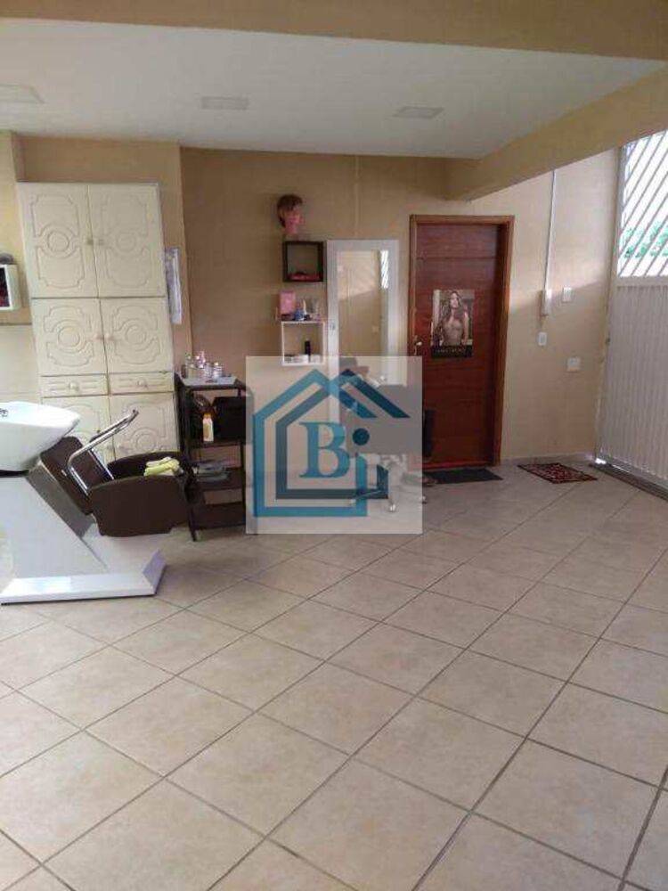 Casa, 3 quartos, 141 m² - Foto 2
