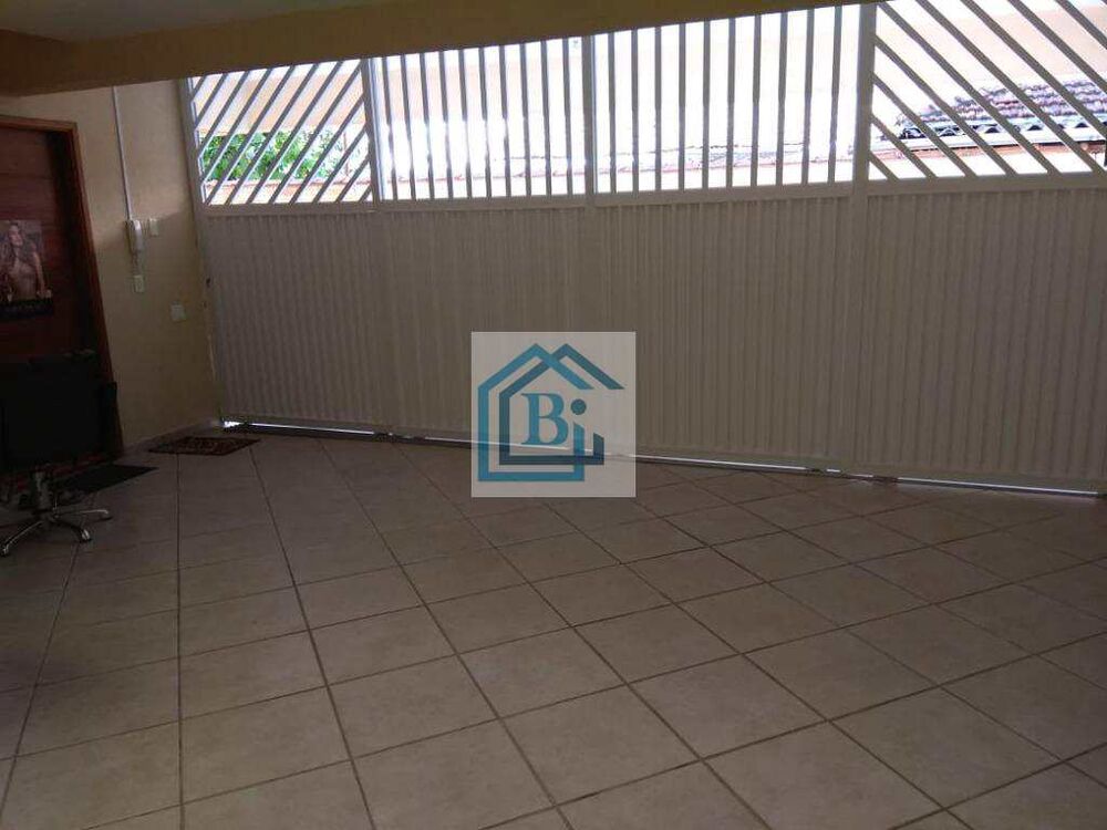 Casa, 3 quartos, 141 m² - Foto 1