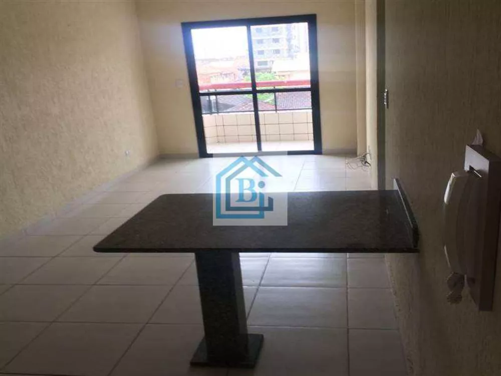 Apartamento à venda com 2 quartos, 67m² - Foto 3