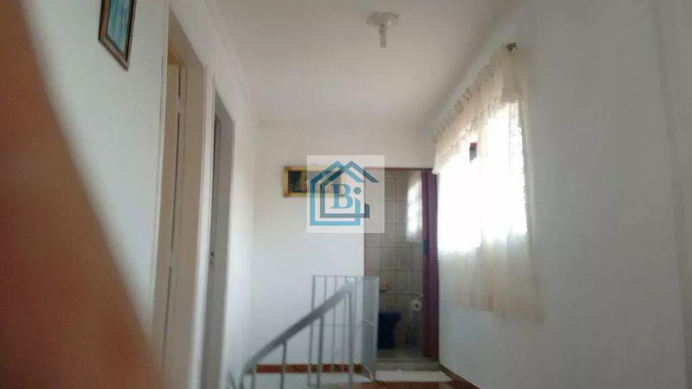 Casa à venda com 4 quartos, 200m² - Foto 5