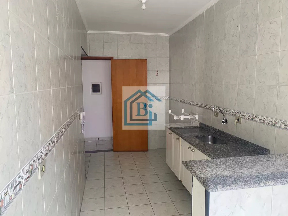 Apartamento à venda com 2 quartos, 68m² - Foto 7