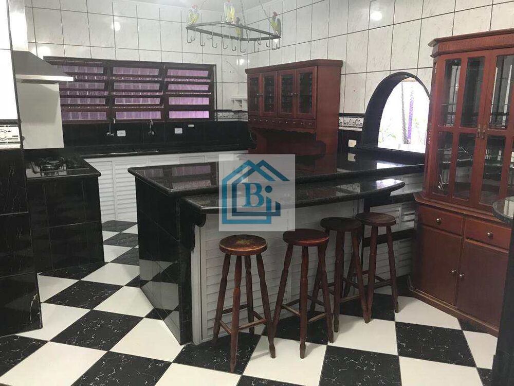 Sobrado, 4 quartos, 312 m² - Foto 2