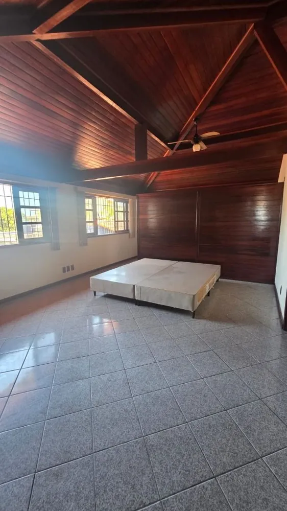 Casa, 4 quartos, 241 m² - Foto 4
