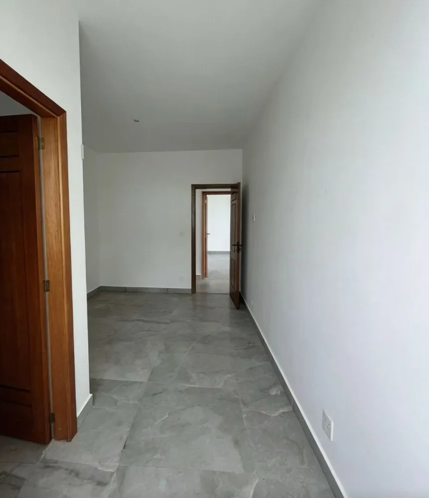 Casa, 3 quartos, 210 m² - Foto 2