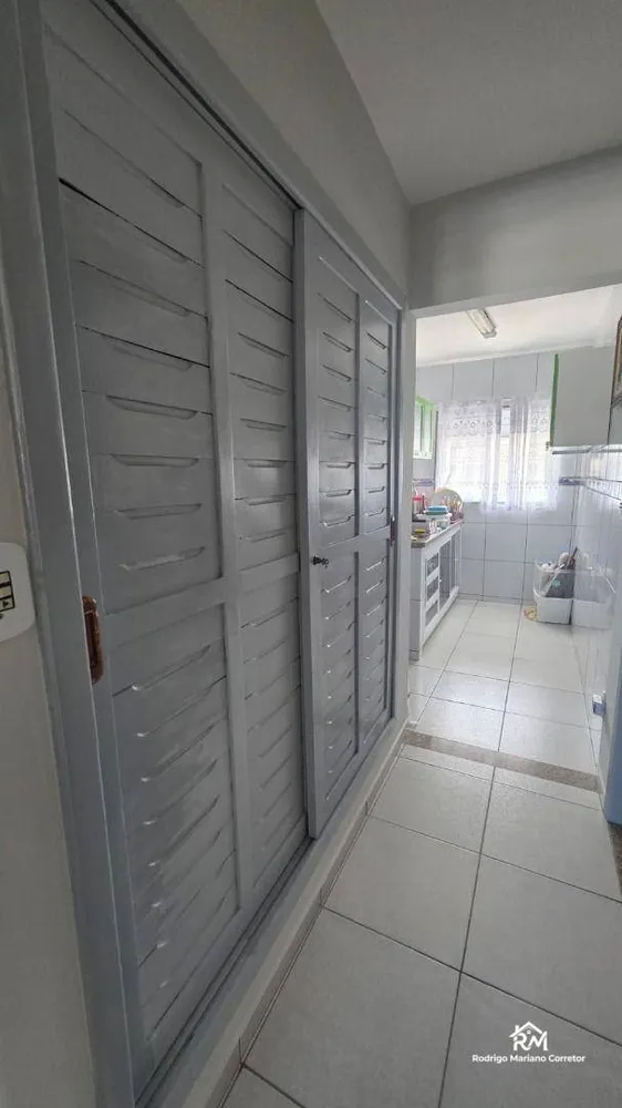 Casa, 4 quartos, 253 m² - Foto 9