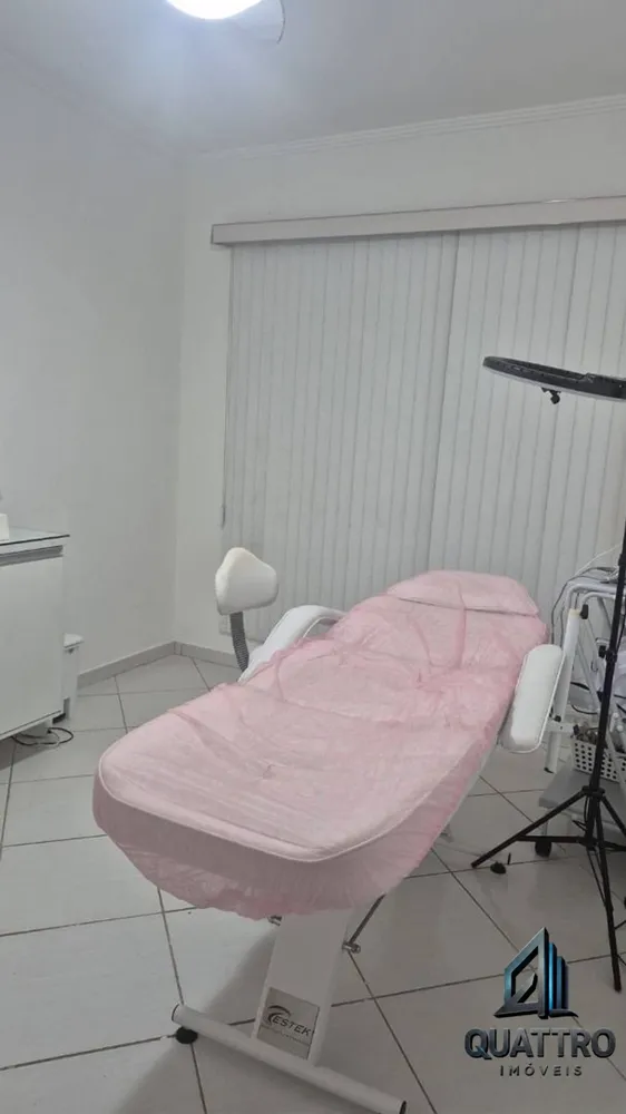 Casa, 5 quartos, 220 m² - Foto 2