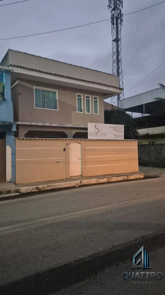 Casa, 5 quartos, 220 m² - Foto 1