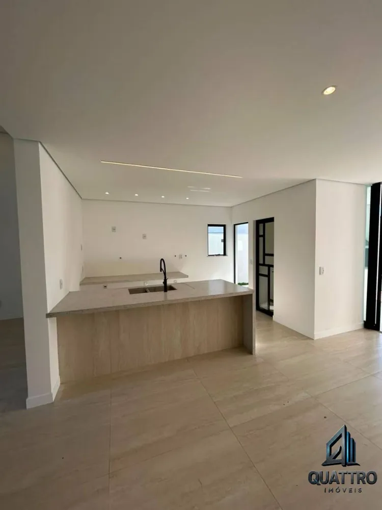 Casa, 3 quartos, 200 m² - Foto 14