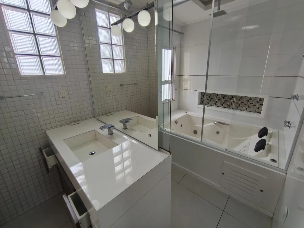 Casa, 4 quartos, 245 m² - Foto 55