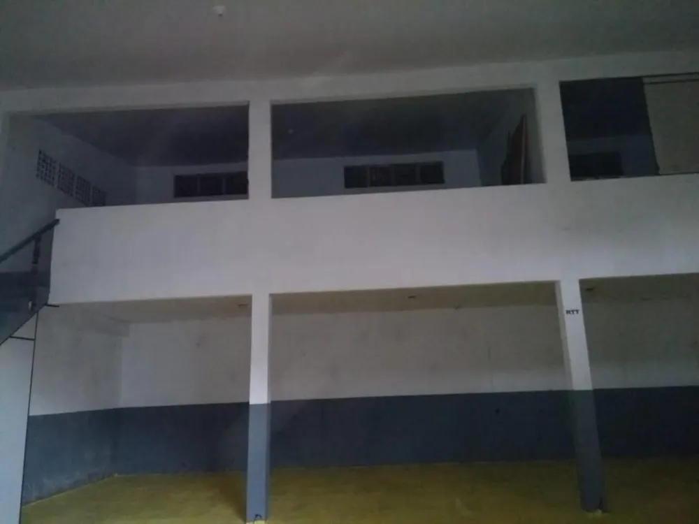 Depósito-Galpão, 240 m² - Foto 1