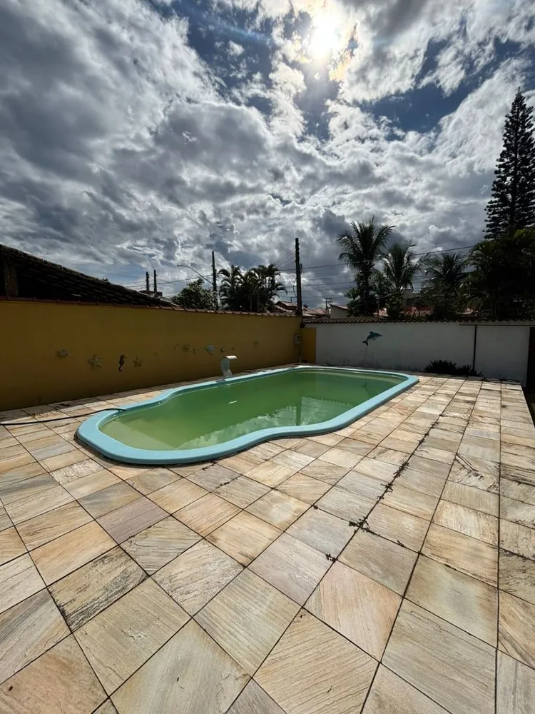 Casa, 6 quartos, 163 m² - Foto 1