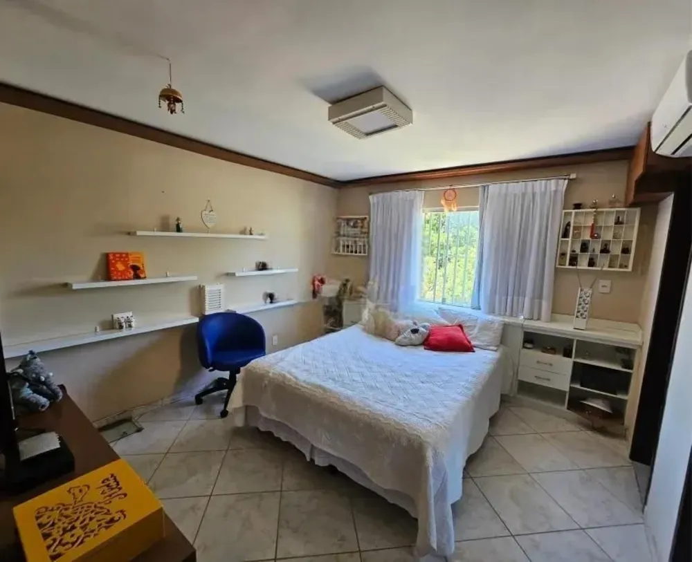 Casa, 4 quartos, 307 m² - Foto 2