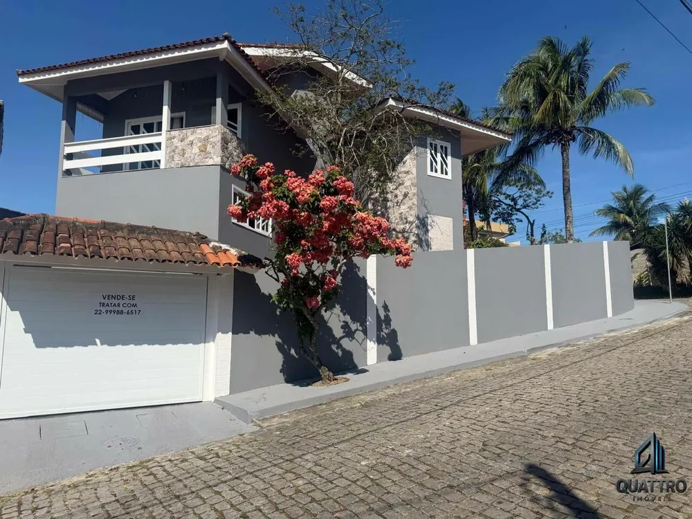 Casa, 4 quartos, 220 m² - Foto 1