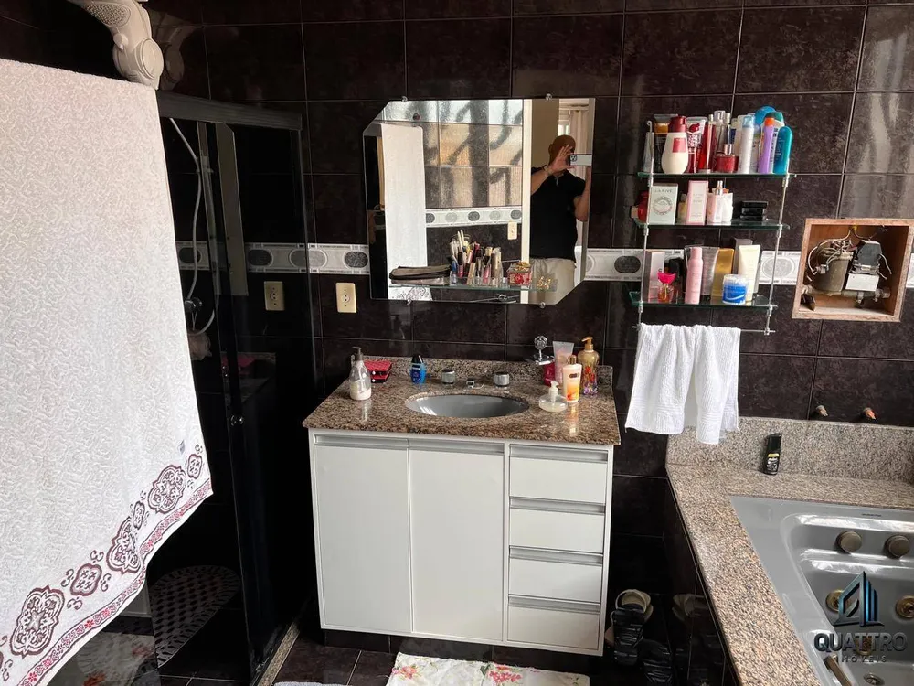 Casa, 4 quartos, 220 m² - Foto 19
