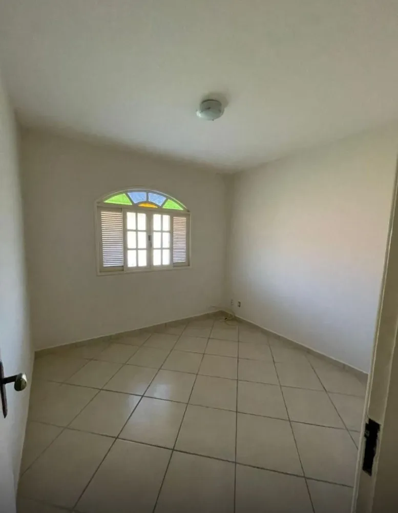 Casa, 3 quartos, 180 m² - Foto 2