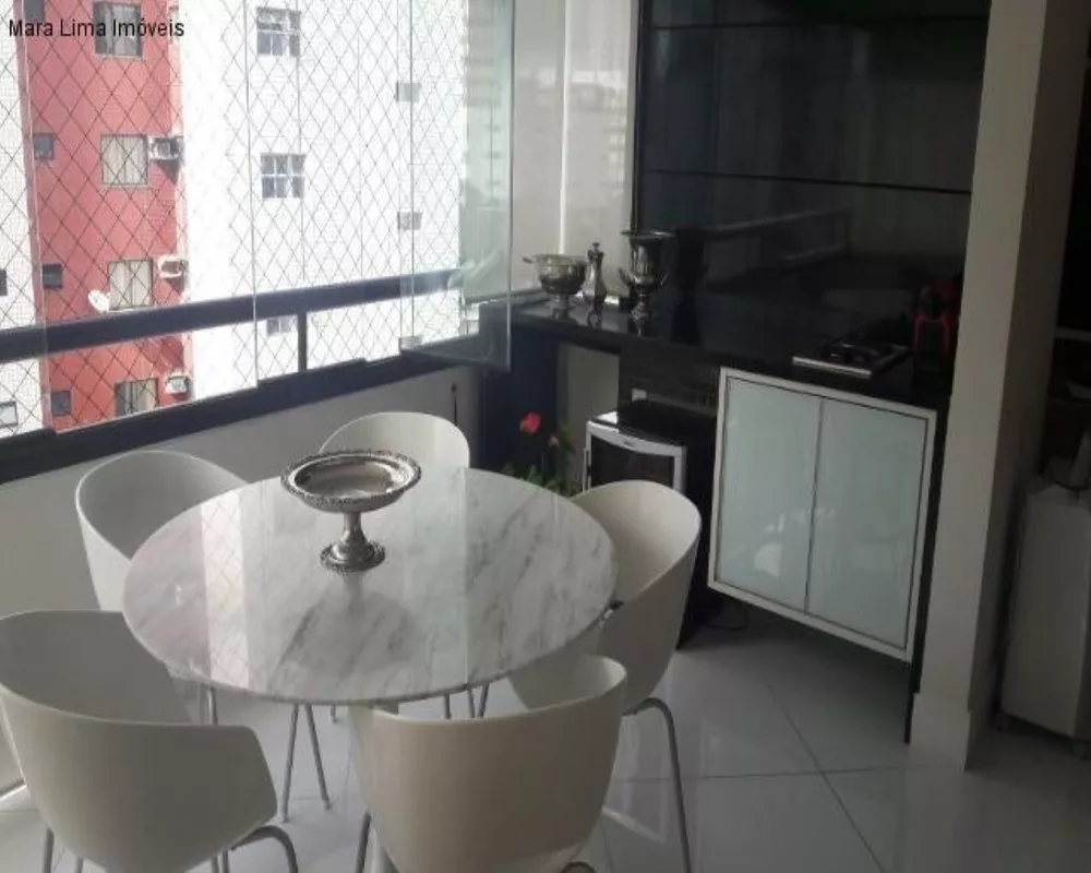 Apartamento à venda com 4 quartos, 158m² - Foto 2