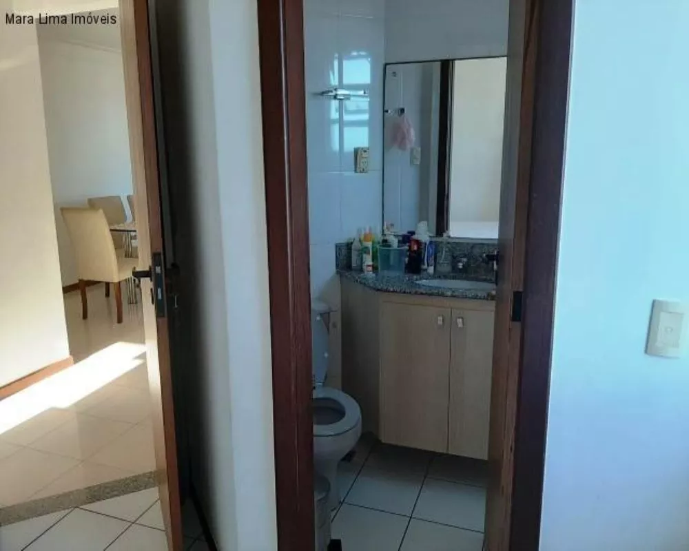 Apartamento à venda com 3 quartos, 73m² - Foto 2