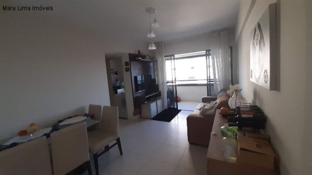 Apartamento à venda com 3 quartos, 80m² - Foto 2