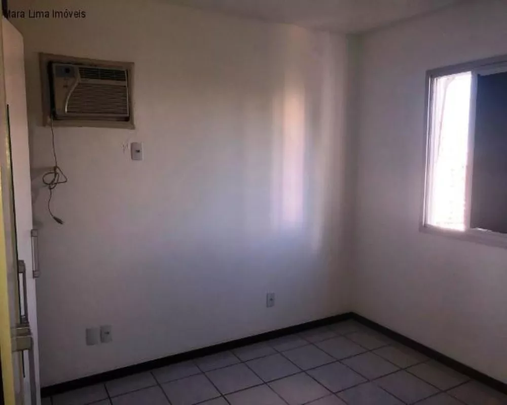 Apartamento à venda com 3 quartos, 107m² - Foto 4