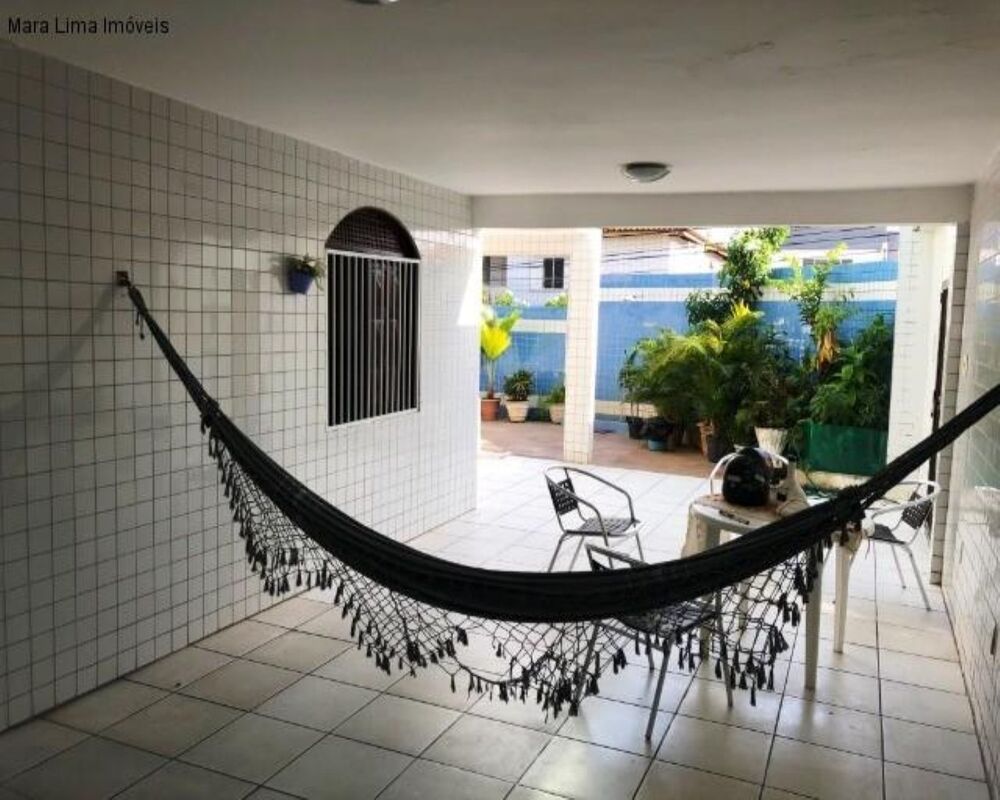 Casa, 5 quartos, 260 m² - Foto 2