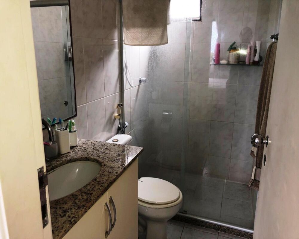 Apartamento à venda com 3 quartos, 84m² - Foto 2