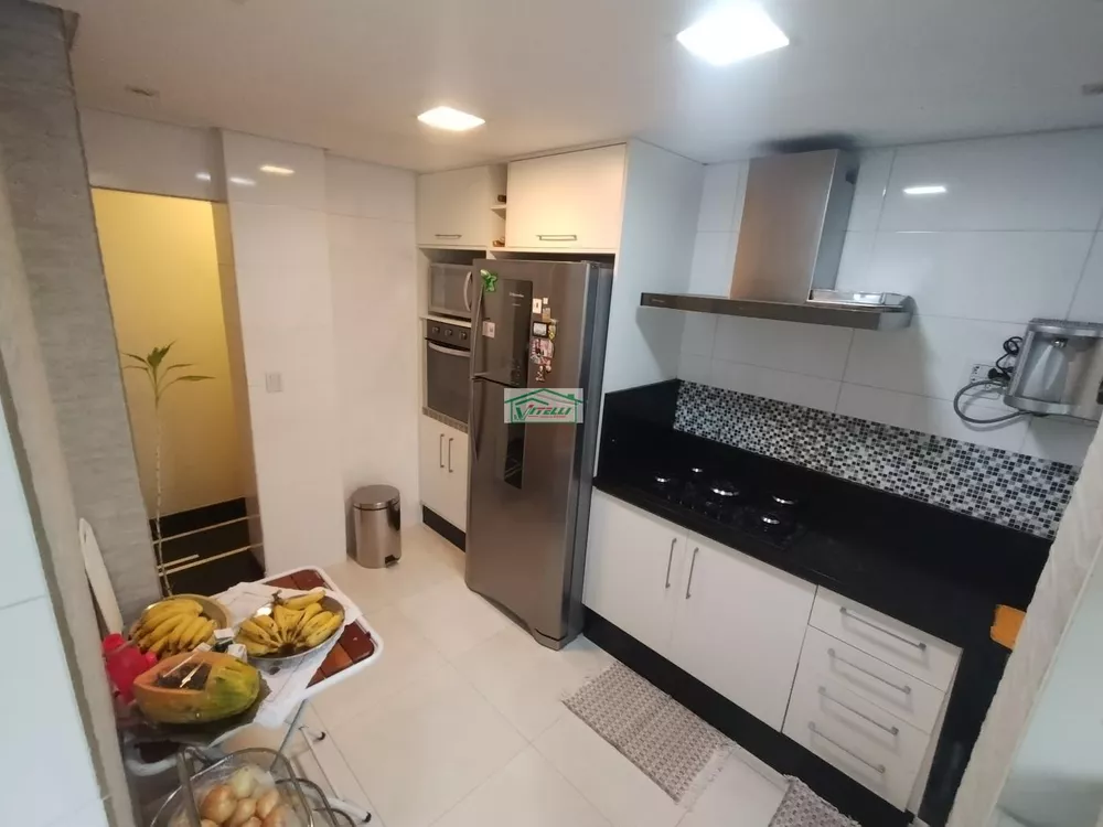 Apartamento à venda com 3 quartos, 141m² - Foto 12