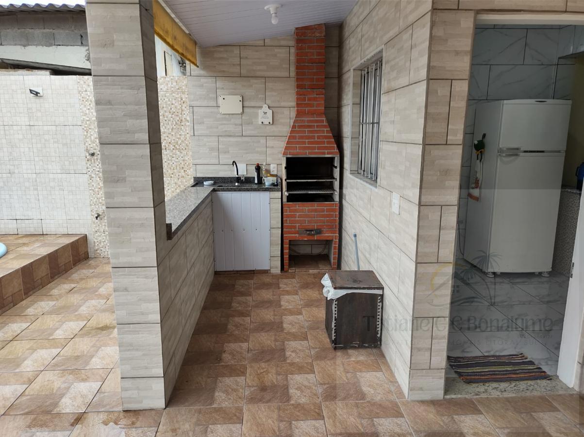 Casa à venda com 2 quartos, 70m² - Foto 17