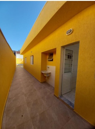 Casa à venda com 2 quartos, 70m² - Foto 9