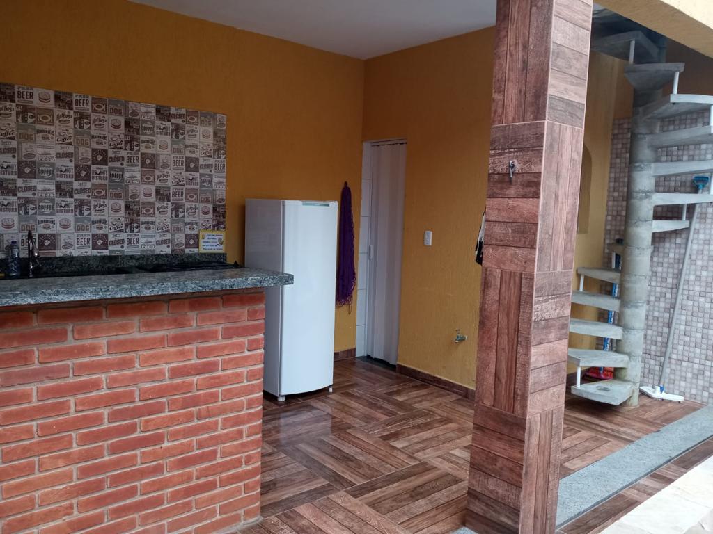 Casa à venda com 2 quartos, 60m² - Foto 4