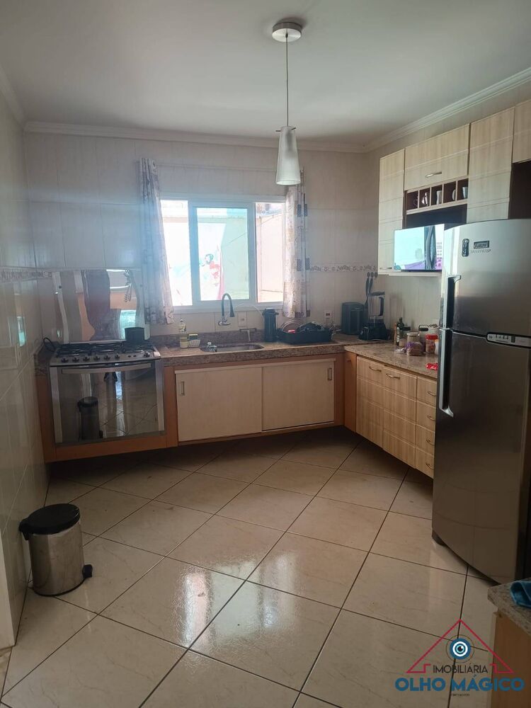 Sobrado à venda com 3 quartos, 107m² - Foto 1